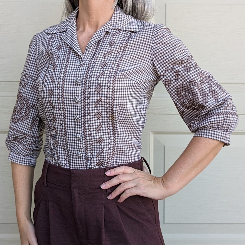 vintage EMBROIDERED GINGHAM BLOUSE S